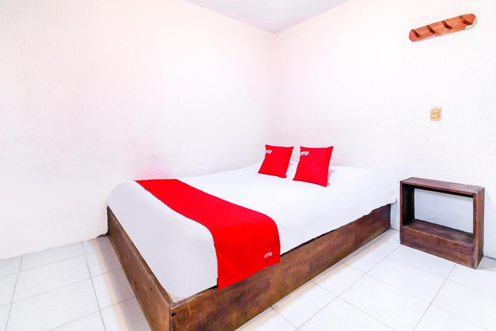Oyo Hotel La Luna, Templo De Santo Domingo De Guzman San Cristóbal de Las Casas 外观 照片